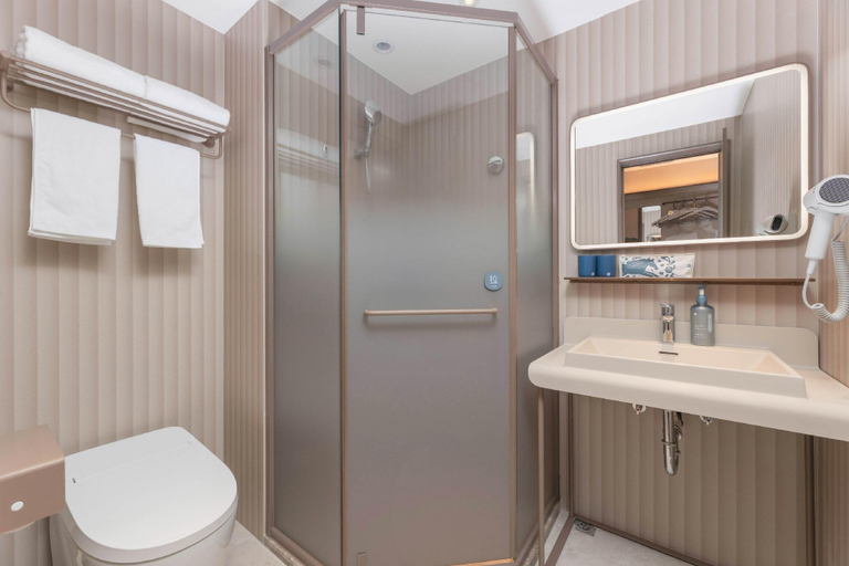 Bathroom 3, Hanting Hotel Nanjing Gulou Square, Nanjing