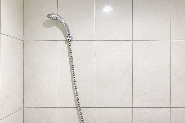 Bathroom 2, Functional Studio For 2 Pax At Nifarro Park Apartment, Jakarta Selatan