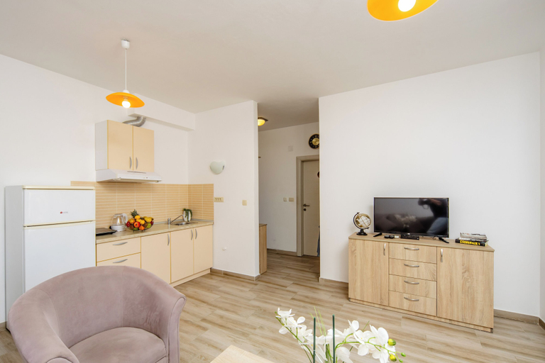 Others 5, Arvala Apartments