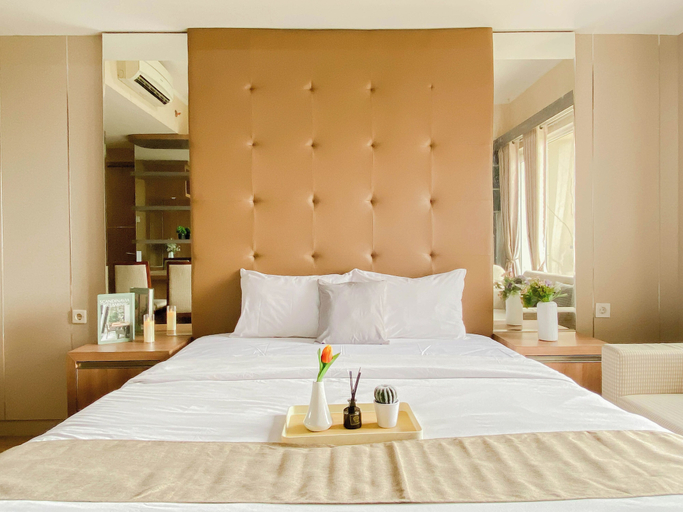 Room 4, Brown Tone Studio At Oasis Cikarang Apartment, Cikarang
