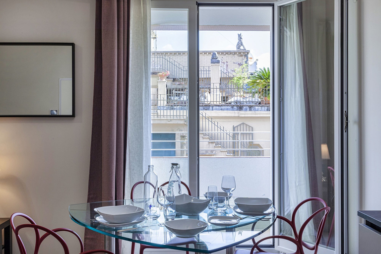 Room 3, Chic Style in Carignano by Wonderful Italy, Genova
