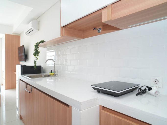 Private kitchen 5, Functional And Restful Studio At Apartment Daan Mogot City, Jakarta Barat