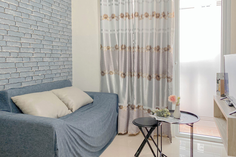 Living room 2, Warm And Restful 2Br At Green Pramuka City Apartment, Jakarta Pusat