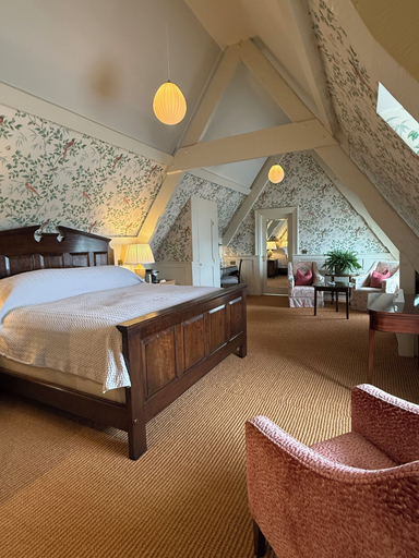Room 2, Perryville House