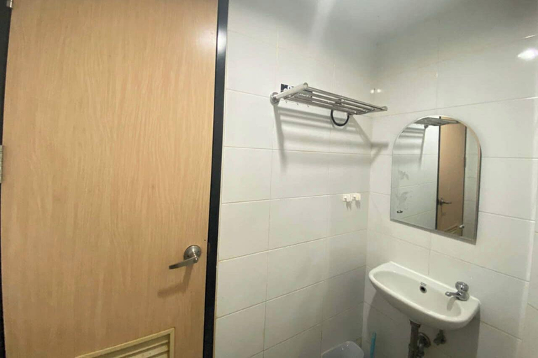 Bathroom, Restful And Wonderful Studio At Apartment The Alton, Semarang