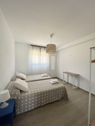 Room 4, Apartamentos El Camino Resorts, Cantabria