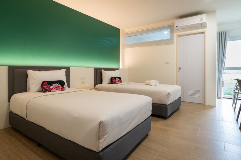 Bedroom 4, KYP Hotel, Fang
