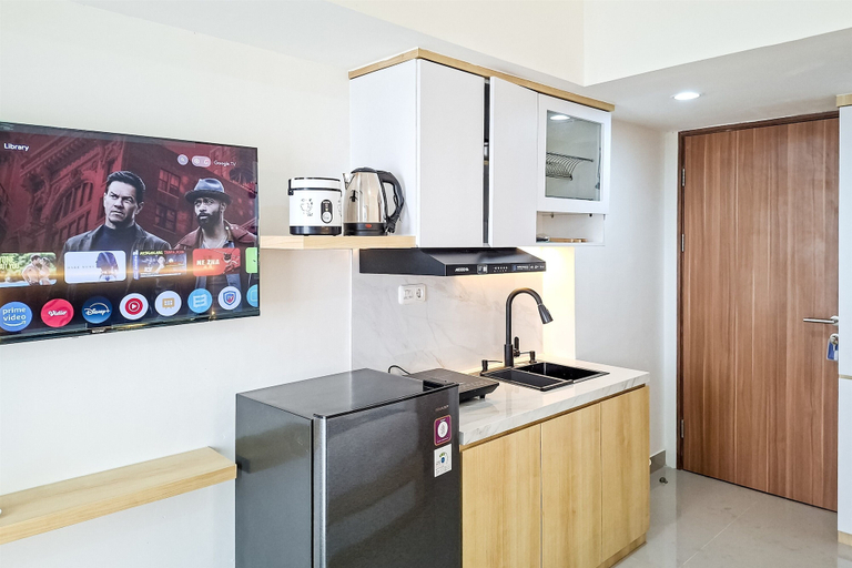 Private kitchen 2, Minimalist Nook Studio At Cisauk Point Apartment, Tangerang