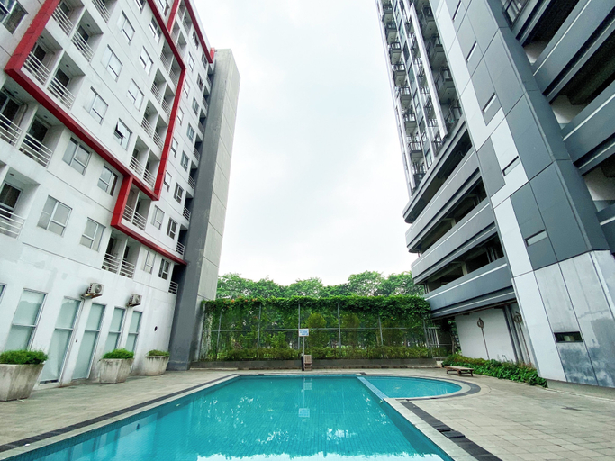 Pool, Wooden Accents Studio At Monroe Tower Apartment, Cikarang
