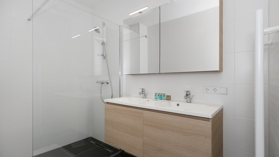 Bathroom 4, Dormio Breskens Apartments & Penthouses, Sluis