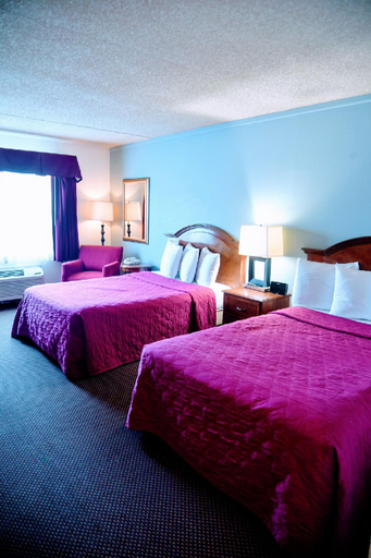 Bedroom 3, Douglas Inn and Convention Center, Converse