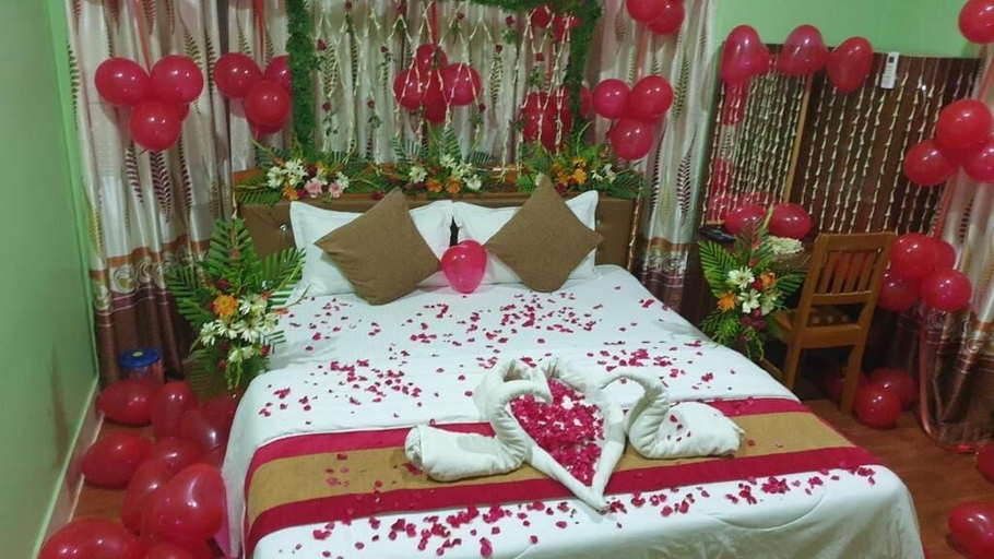 Bedroom 4, London House Resort, Koshi