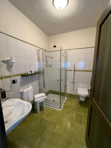 Bathroom 3, Tenuta Barac, Cuneo