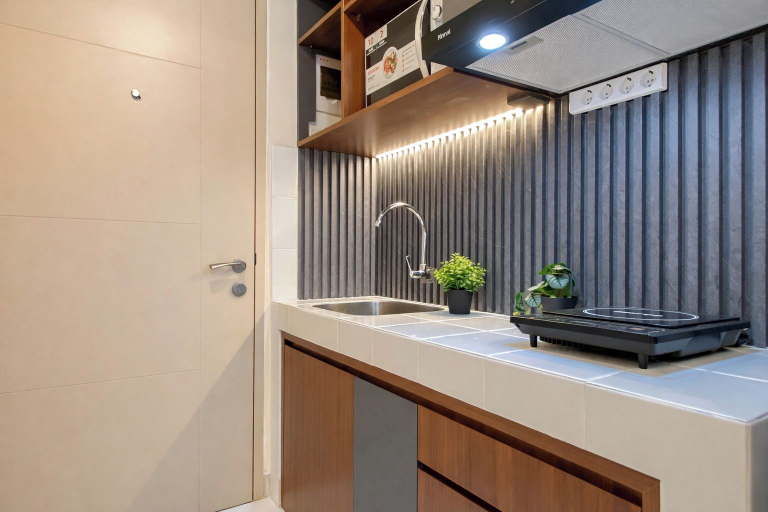 Private kitchen 5, Nice Space And Pleasant Studio At Apartment Tokyo Riverside Pik 2, Tangerang