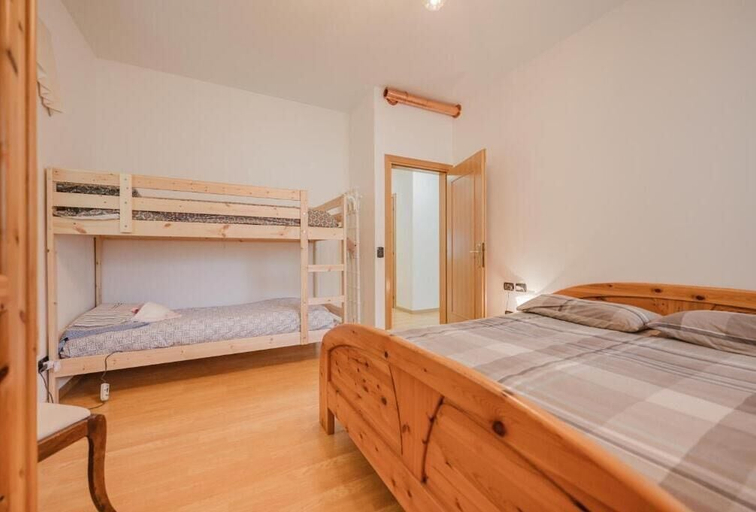 Room 4, I Folli di Alleghe Apartment - Parking, Belluno