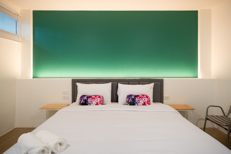 Bedroom 4, KYP Hotel, Fang