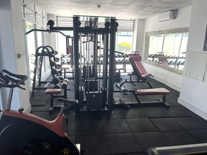 Fitness facility 3, Seabeds 3 Bedroom Beachside Apartment Home, Ba