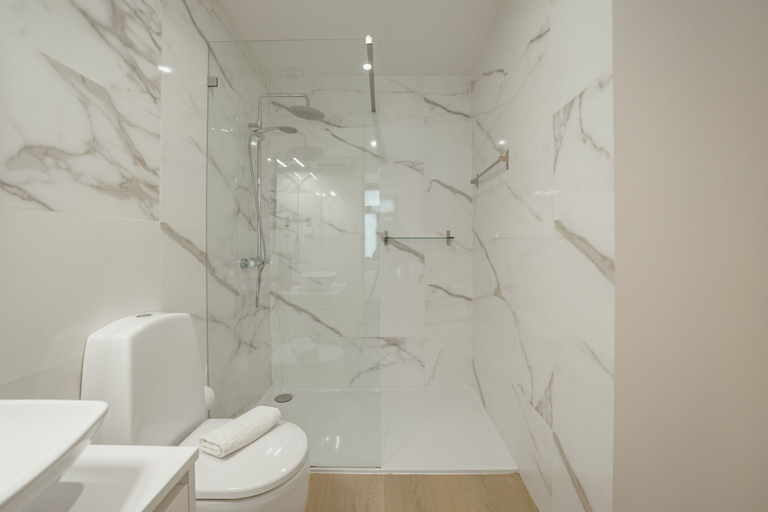 Room 5, Carmo Residence Porto - S ANA by Vacationy, Porto