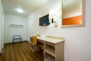 Others 4, Motel 6 – Lakewood, CO, Jefferson