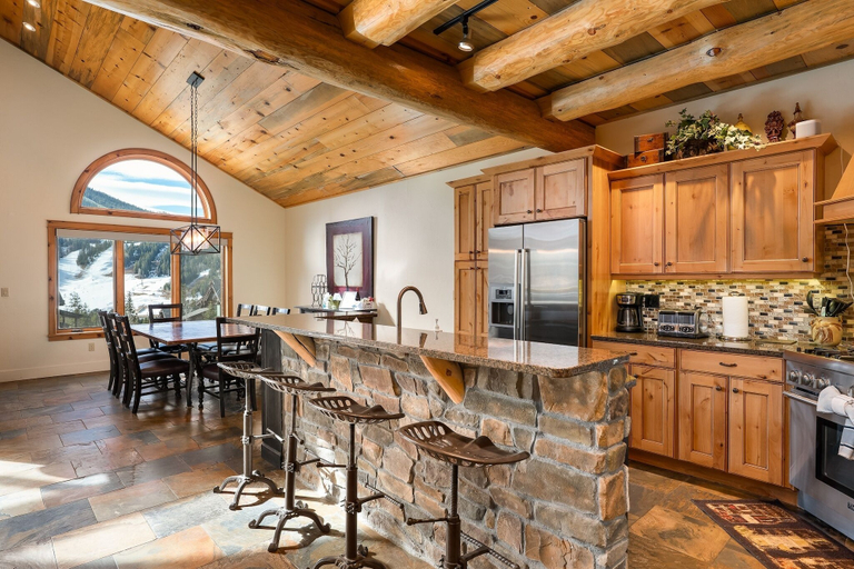 Private kitchen 2, Dreamcatcher South 5 Bedroom Townhouse, Grand