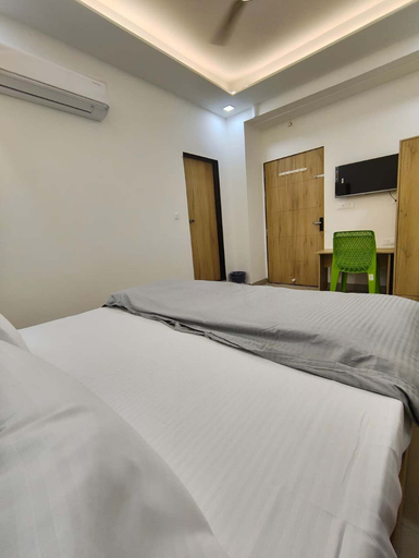 Room 4, Hotel The Skyluxe, Agra