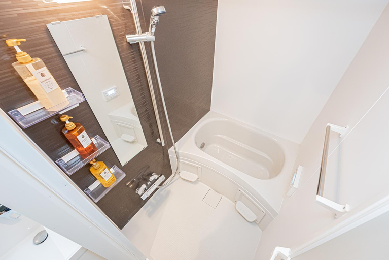 Bathroom 3, japan house T-Plaza sugamo, Kita