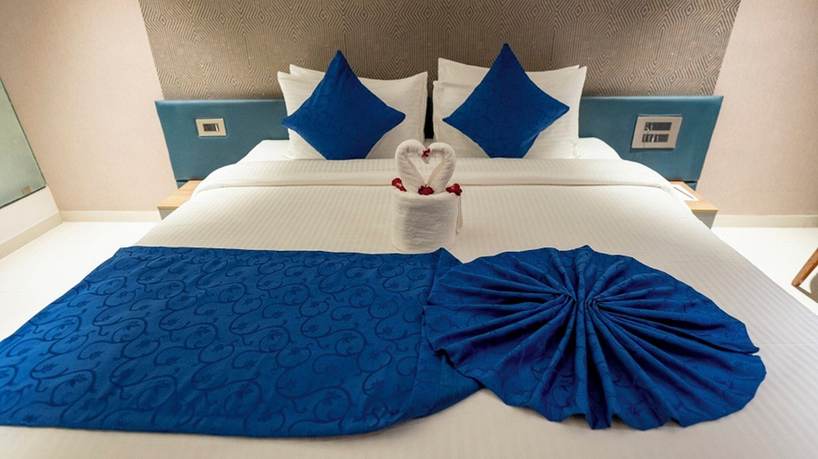Room 3, The Blues Hotel Golden Glory Rajkot, Rajkot