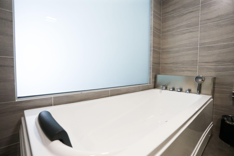 Bathroom 3, Junyue Resort Hotel, Jiaxing