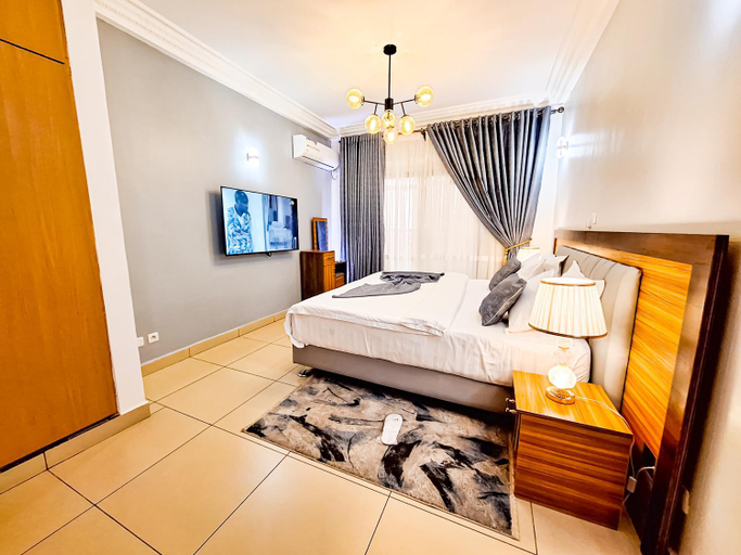Bedroom 2, LOUMIA Residency, Wouri
