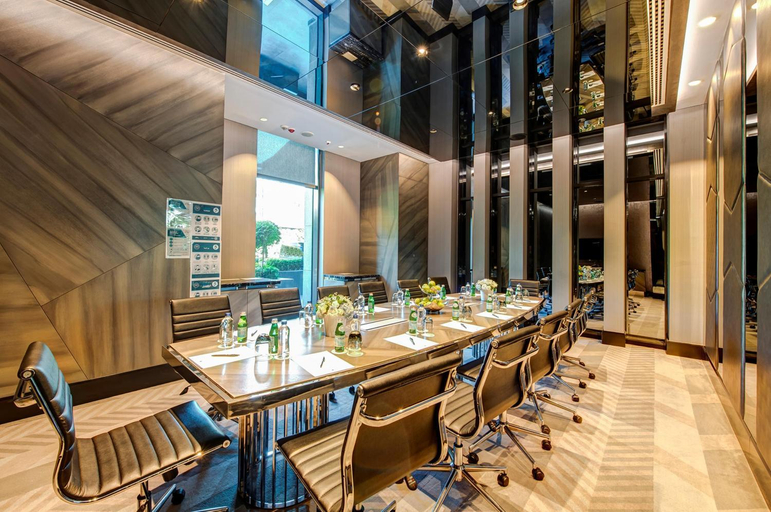 Food & Drinks 5, Doubletree By Hilton Istanbul Piyalepasa, Beyoğlu