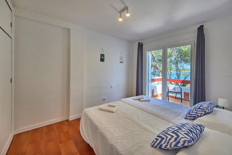 Bedroom 2, Nura Houses Magaluf Apartment 2, Baleares
