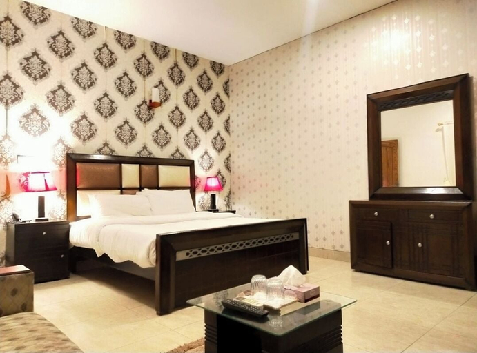 Room 3, Rooms Near Centurus Mall islamabad, Islamabad