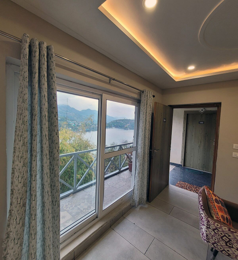 Interior 1, RnR Premium Stay, Nainital