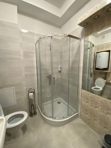Bathroom 3, Bon Voyage Apartments, Gdańsk City