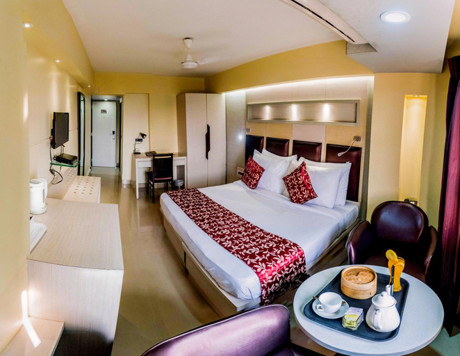 Bedroom 2, Hotel Oriental Aster, Mumbai Suburban