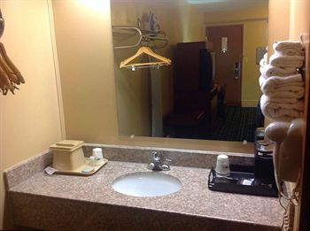 Others 3, Hilltop Inn, Allegheny