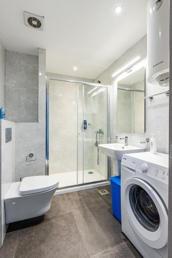 Bathroom 2, Fontana lux apartments