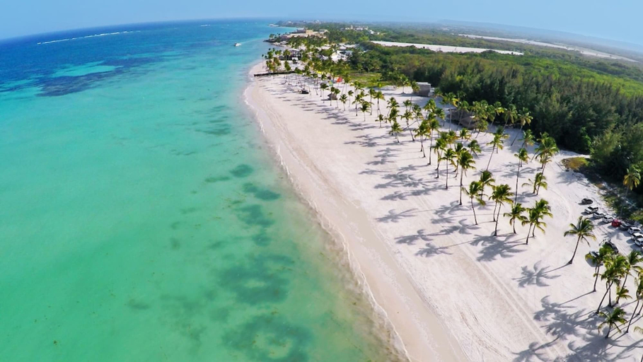 Room 3, The Beach Essence Tanama Capcana Pool Gym BBQ, Salvaleon de Higuey