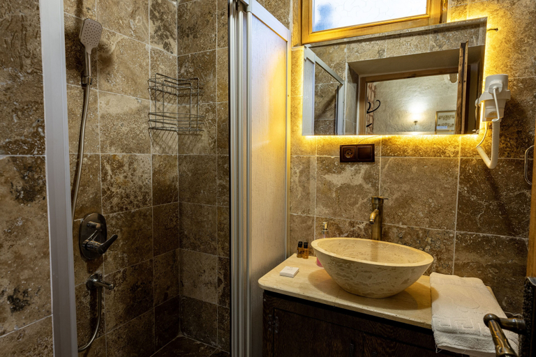 Bathroom 3, cappadocia keyfiala hotel, Ürgüp