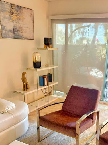 Interior 3, Holistay Modern 1BR, Orange