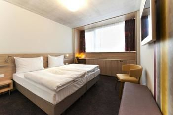 Others 4, Simm’s Hotel – the cityhotel next to Metro U3, Wien