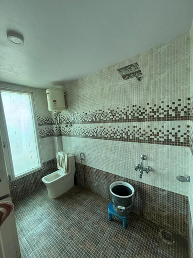 Bathroom 3, Stayenest Mashobra with Balcony View, Shimla