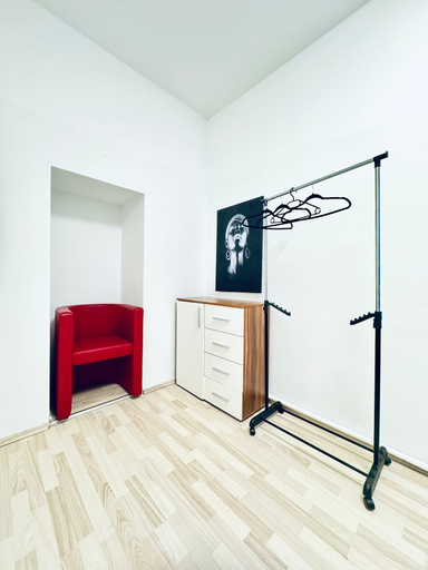 Room 4, Modern 3BR Apartment 10 Min to FAC Platz, Wien