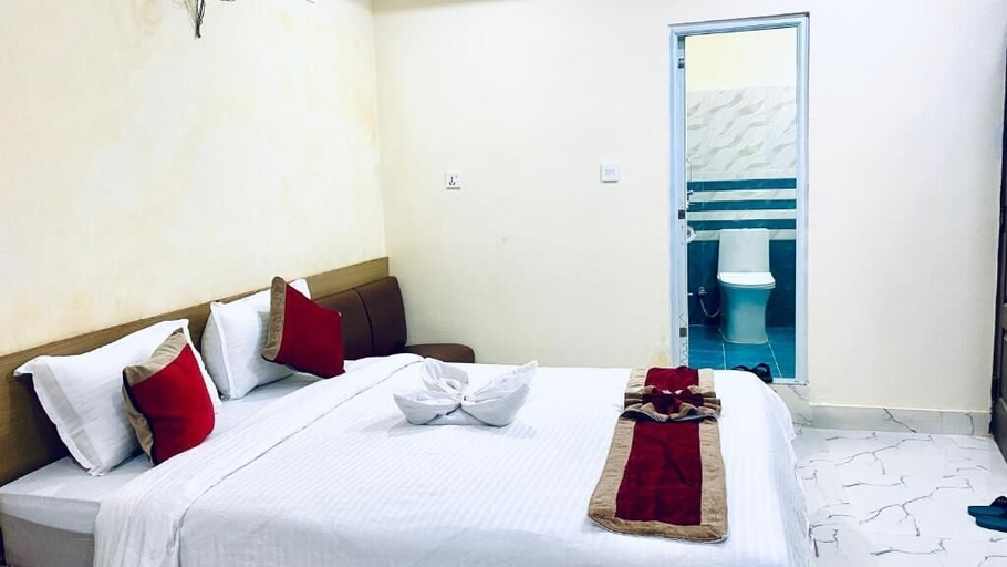 Room 5, Chitwan Business Hotel, Narayani