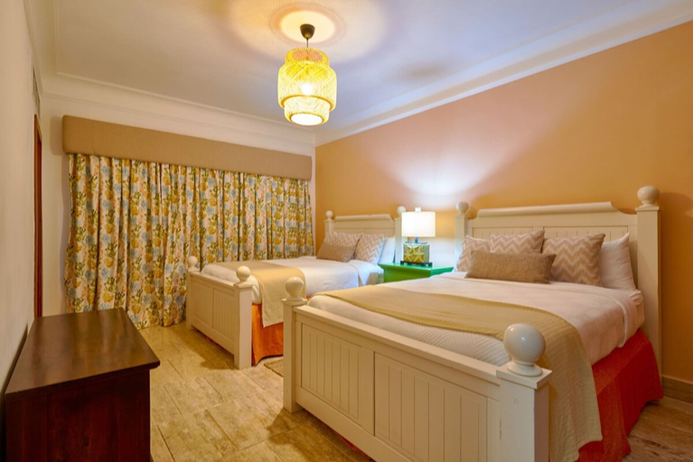 Room 4, 3BR Beach Retreat Terrenas Pool Maid Beachfront, Las Terrenas