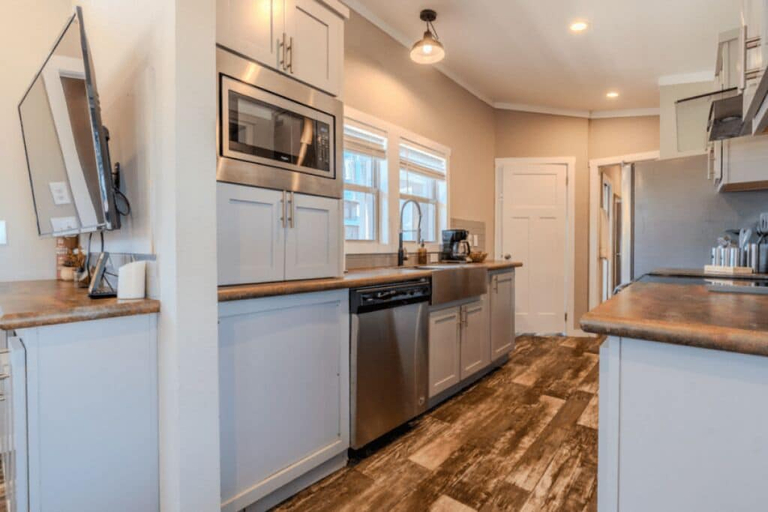 Private kitchen 2, Rayford Crossing RV Resort, Montgomery