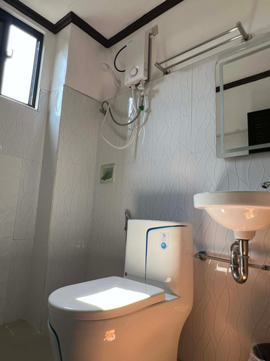 Bathroom 3, Banaue Greenfield Inn and Restaurant, Banaue