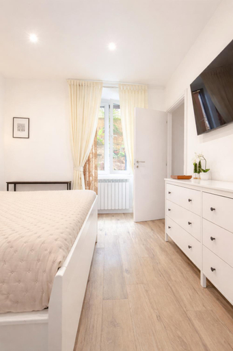 Bedroom, Scipioni Relais Vatican, Rome