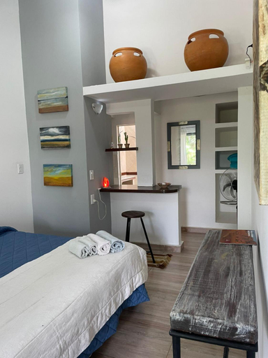 Bedroom 2, Casa laberinto, Entre cerros, comoda cama de 2x2, Capital