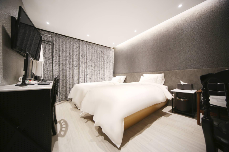 Bedroom 4, Namyangju California, Namyangju